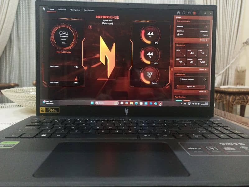 Acer nitro ANV15-51 1