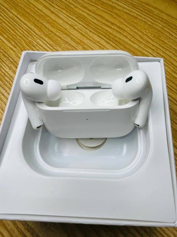 Apple AirPods Pro Generation 2 Type-C 1