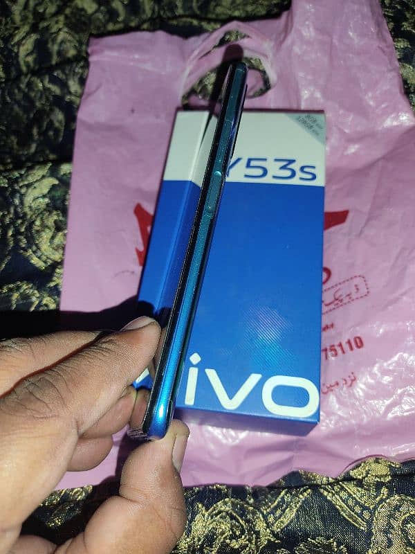 Vivo Y53s Full Box 4