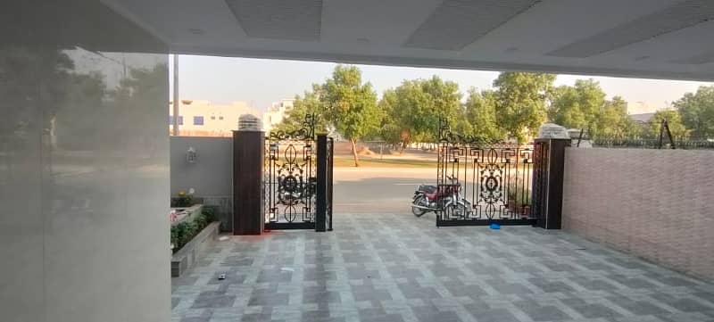 1 Kanal House For Sale In Iris Block Bahria Town Lahore 8