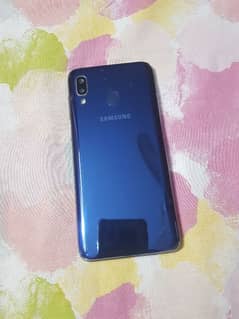 Samsung a20