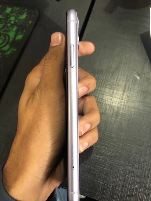 iphone 11 64 gb non pta 4