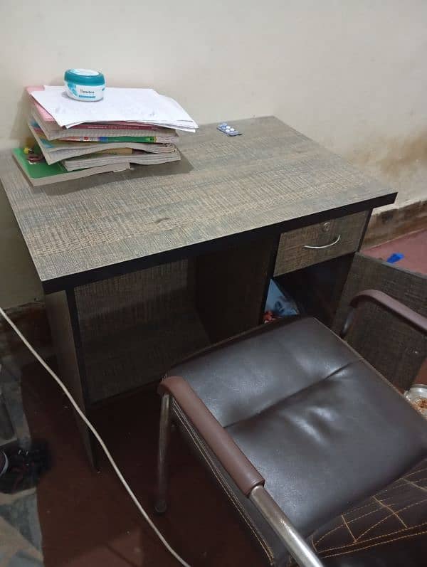 study table and chair for students. 2