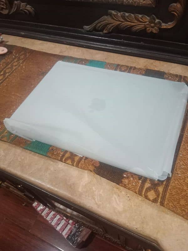 MacBook air M3 15inch 4