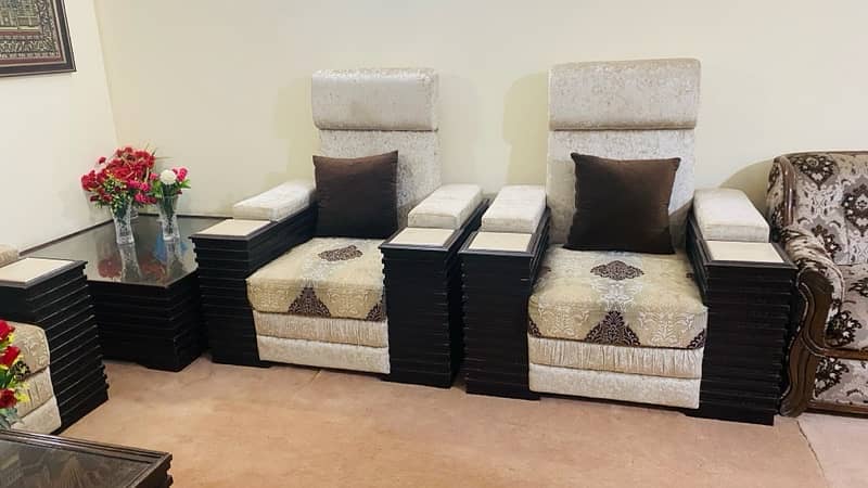 7 seater sofa set , 2 side tables and 1 big center table 1