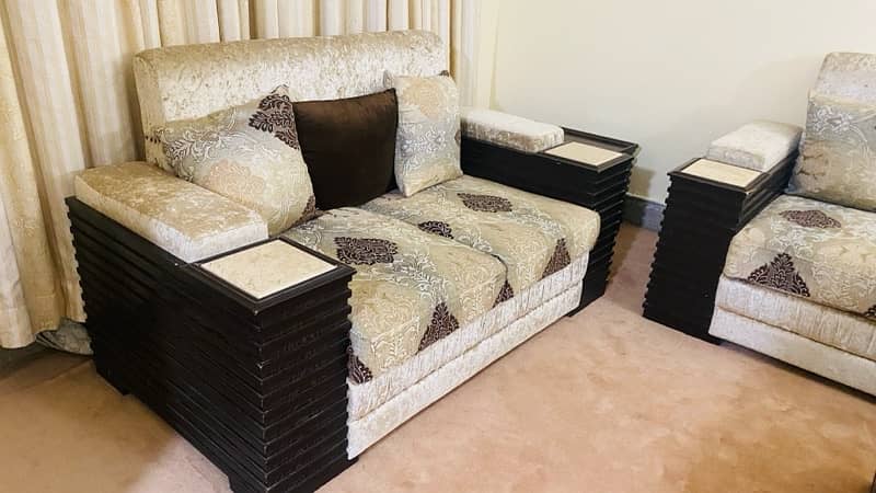 7 seater sofa set , 2 side tables and 1 big center table 2