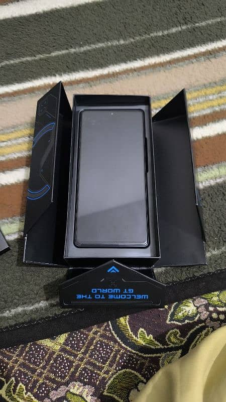 Infinix gt 20 pro. ram 12gband mamory. 256gb 3