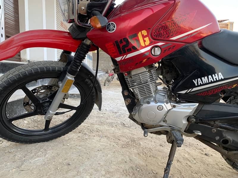 ybr 125g 2