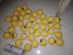 Tennis balls