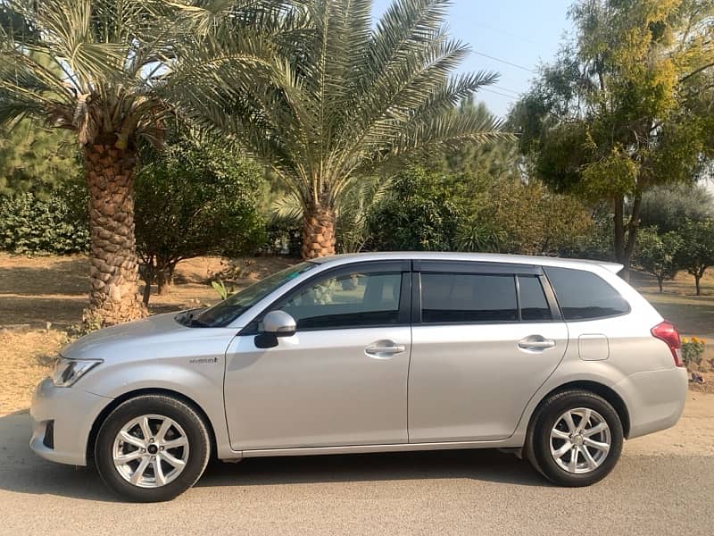 Toyota Fielder 2014 6