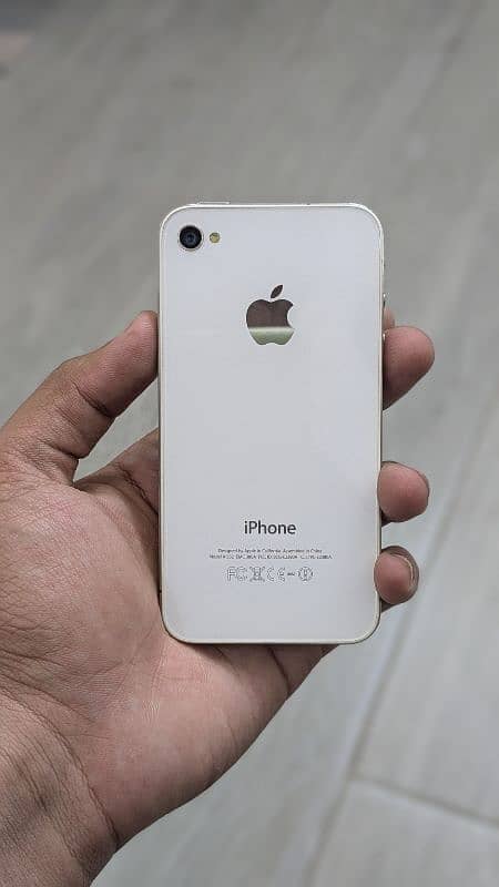 APPLE I PHONE 4 PTA APPROVED 8