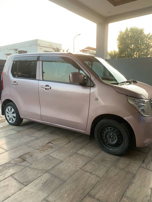 Suzuki Wagon R 2018 3