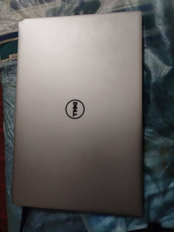 Dell xps 13 core i5 6th generation 4