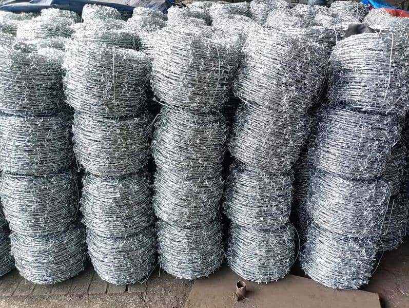 Razor Wire Barbed Wire Chain Link Fence Pole Jali Welded mesh 8