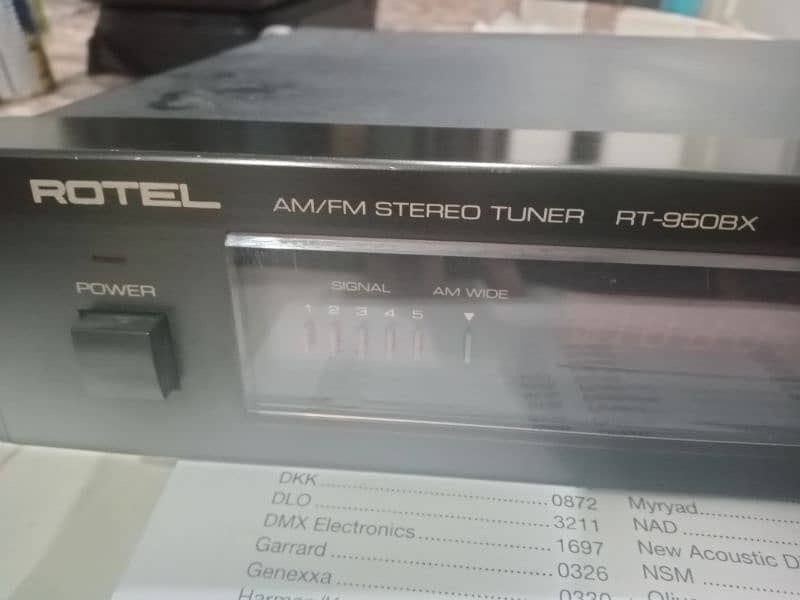 Rotel Flat Stereo amplifier 11