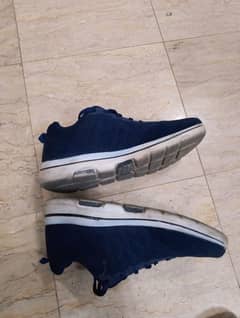 2500 price navy Blue with white sole