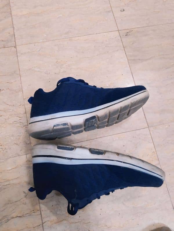 2500 price navy Blue with white sole 1