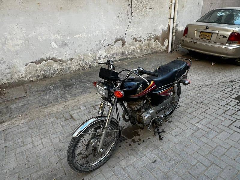 Honda 125CC 2011 10/10 1