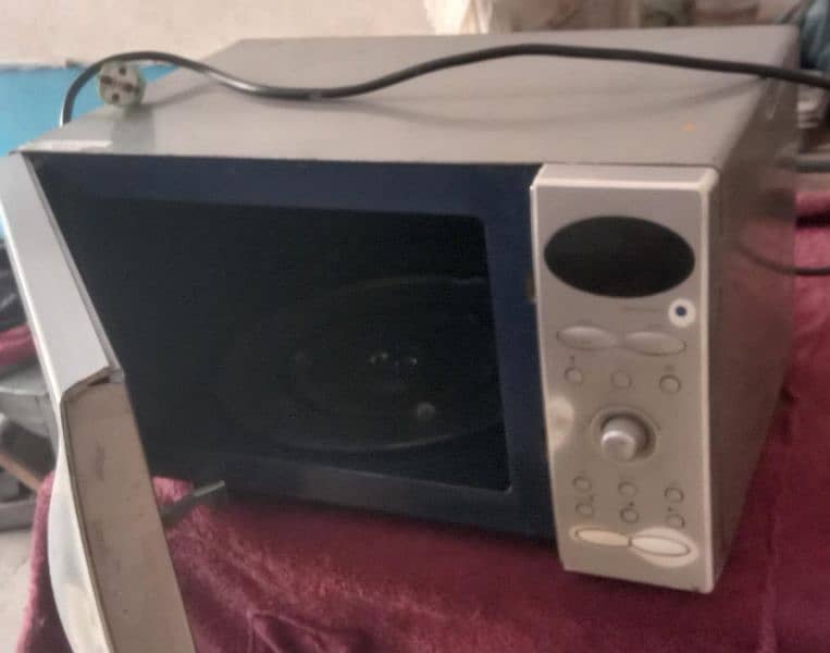 Samsung microwave oven for sell 4