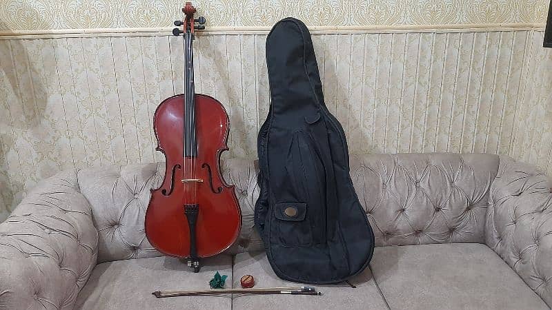 Cello Made in England 0