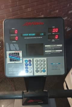 Elliptical stepper LifeFitness