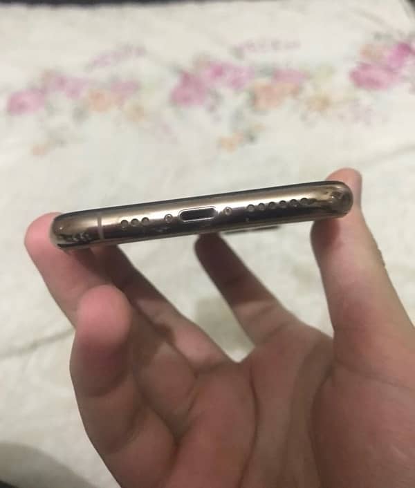 Iphone 11 Pro NON PTA 64GB GOLD 2