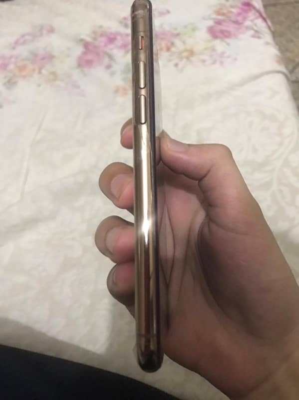 Iphone 11 Pro NON PTA 64GB GOLD 3