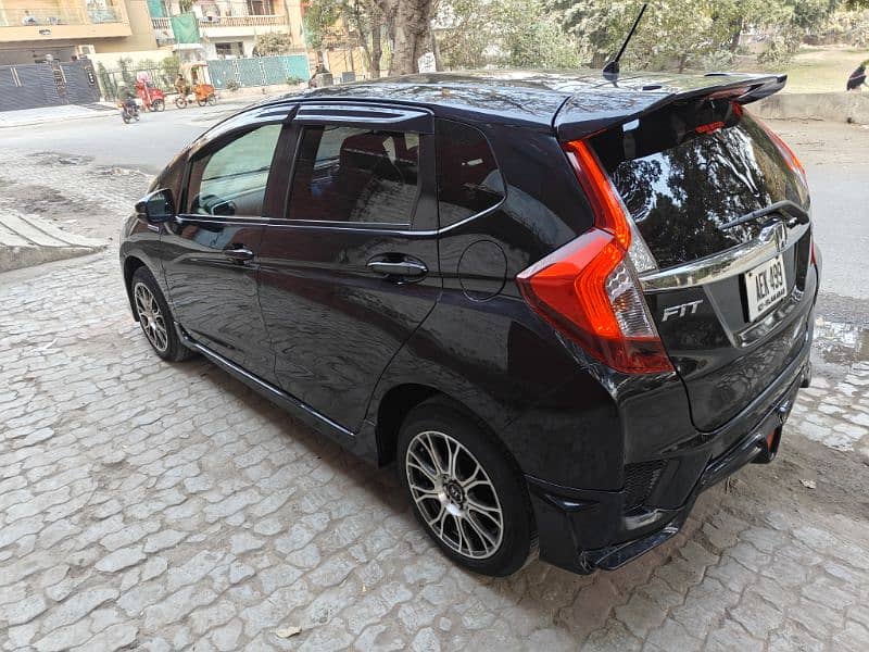 HONDA FIT RS TOP OF THE LINE RARE MODEL 3