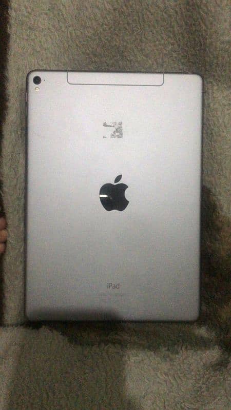 Apple Ipad 9.7 128gb 1