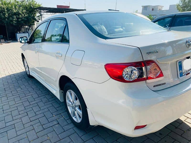 Toyota Corolla Altis 2010 SR Crustonic 1.8 3