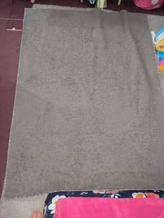 center rug good in condition