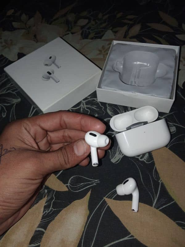 tws earbuds 14