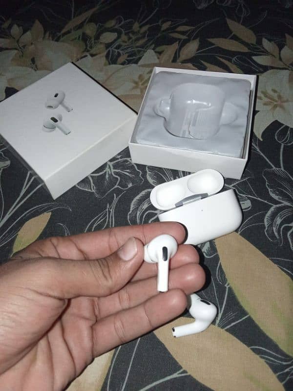 tws earbuds 17