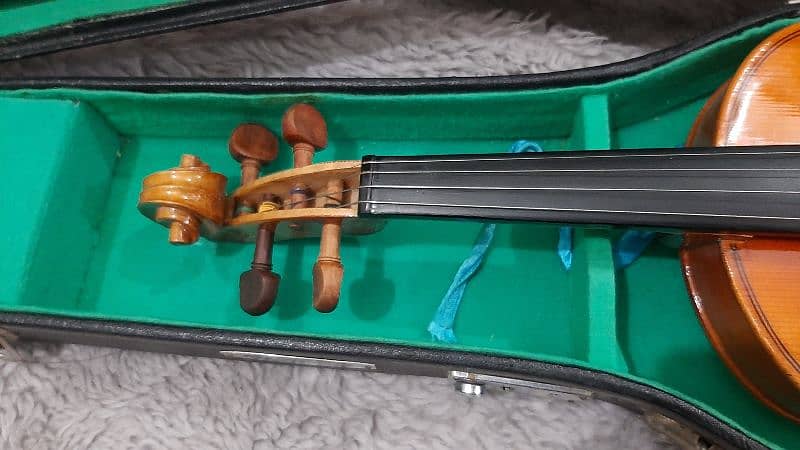 Lark Violin with orignal hardcase 3