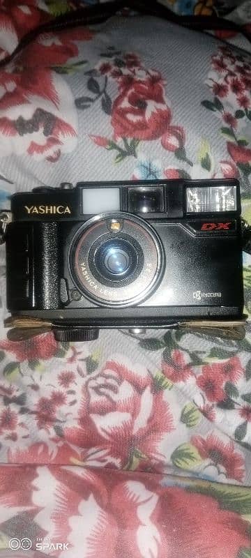 yashica camera 10 by 10 condition 1