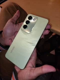 vivo y100