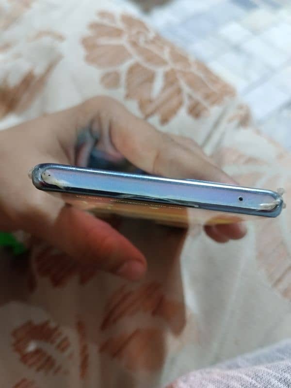 oppo reno 6 Pro (5g).       10/10 Condition.    12/256 5