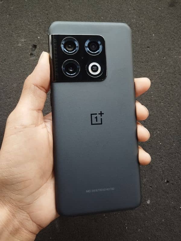 OnePlus 10 Pro 0