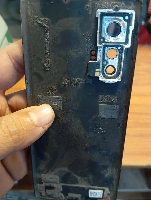 moto edge plus back cover 6