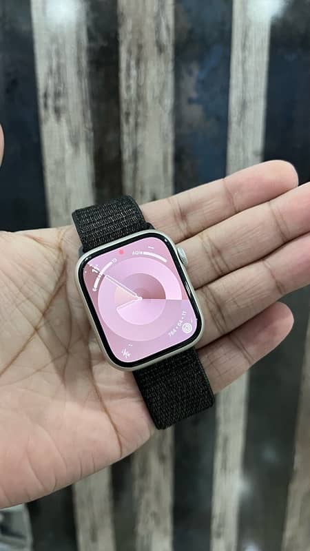 Apple Watch Series 8 45mm 99% Battery health 1