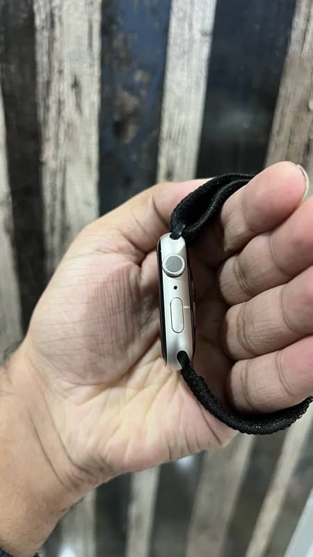 Apple Watch Series 8 45mm 99% Battery health 3