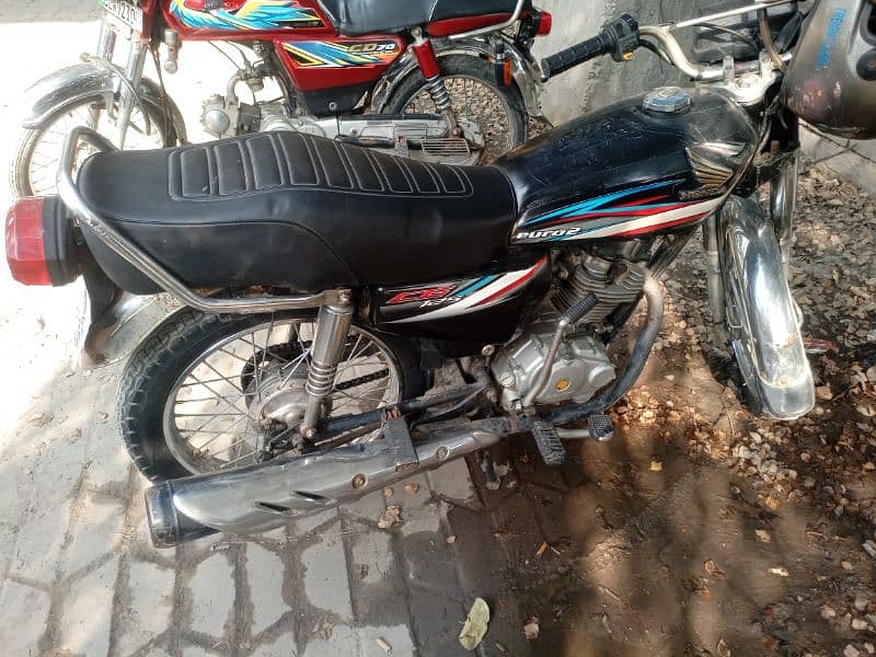 Honda 125 for sale Model 2015 1