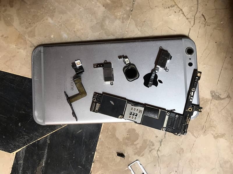 iPhone 6s plus and 6 plus available for parts 3