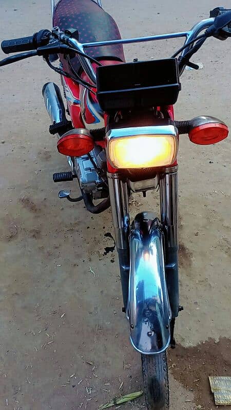 Honda CG 125 2014 model 2