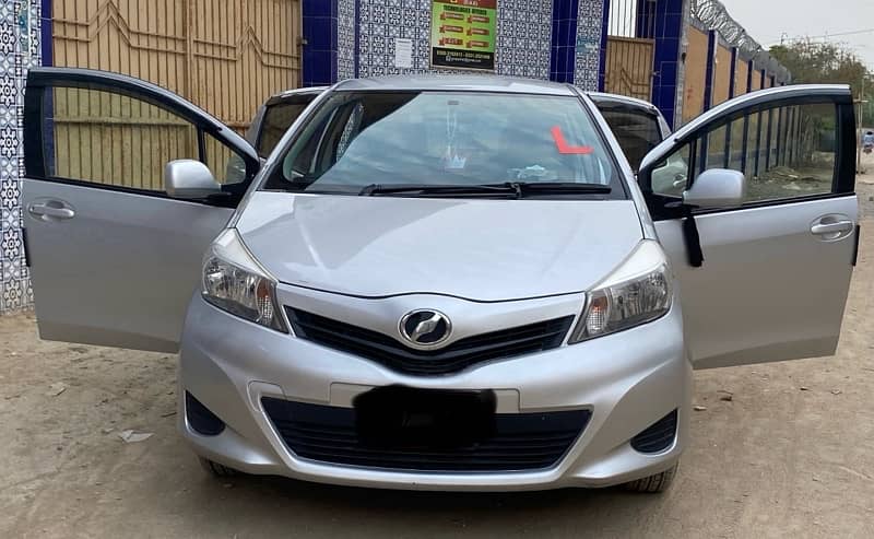 Toyota Vitz 2013 (2017 Registered) 6