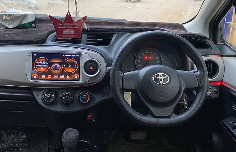 Toyota Vitz 2013 (2017 Registered) 15