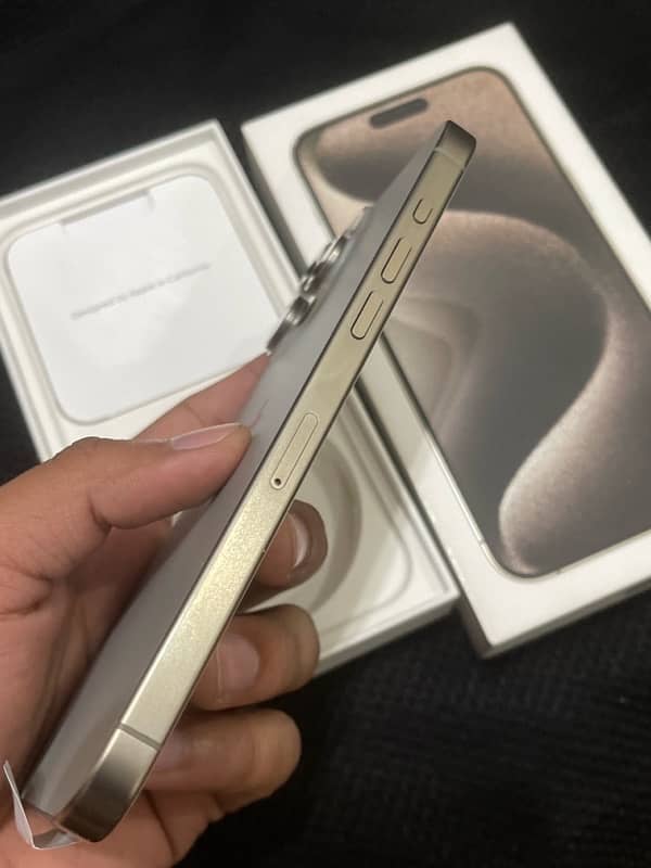 Iphone 15 pro max   just brand new dubai (tra model) Non pta 256 gb 5