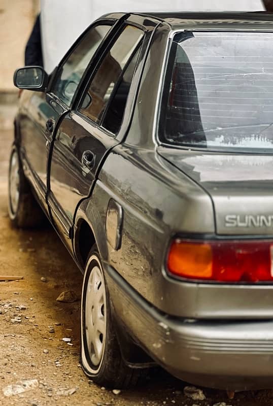 Nissan Sunny 1992 2