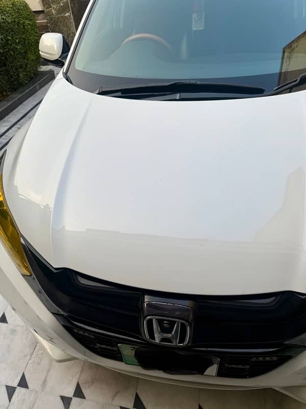 Honda Vezel 2015 model 2015 ( 0 ) Meter import and 2015 Registerd 1