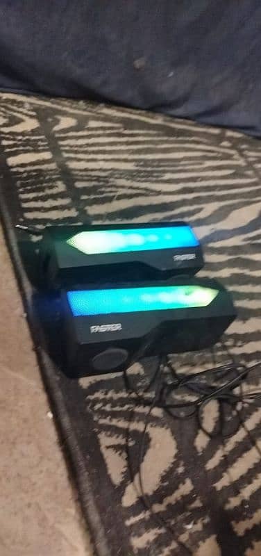 RGB bluetooth speakers 3